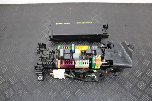 Module fusibles Boîte A2465400040 MERCEDES CLA W117
