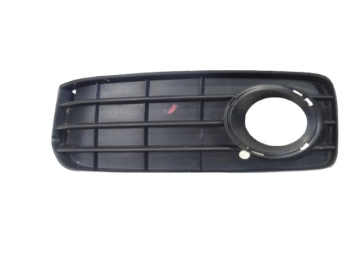grid of a bumper front front left AUDI A5 8T 8T0807681B