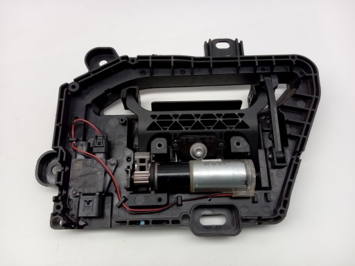 1082981-00-C - ДВЕРНАЯ РУЧКА ЗАМОК ПРАВОЙ ПЕРЕДНЕЙ ДВЕРИ TESLA MODEL S