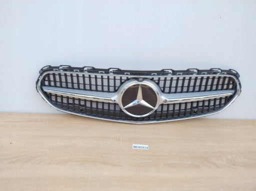 MERCEDES C-KLASA W206 front PREKLADgrill below KAMERE and PDC A2068883800 MERC014