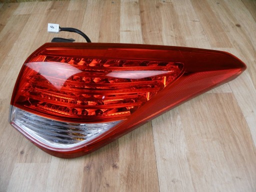 Hyundai i40 2011-2015 sedan light right rear part rear right 92402-3Z3