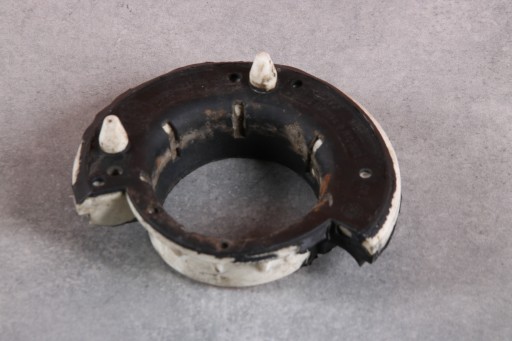 BMW F40 F44 F74 F78 X1 U11 X2 U10 tyres pad springs lower rear part 6880421