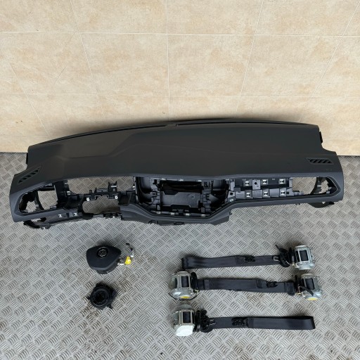 dashboard complete airbag console tension belts cockpit VW VOLKSWAGEN T-ROC 2GA