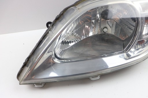 DACIA LOGAN and light front left front EUROPA 8200744753 01088047