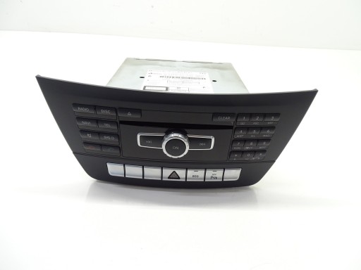 RADIO NAVI Navigation CZYTNIK Schalter MERCEDES W204 A2049009410