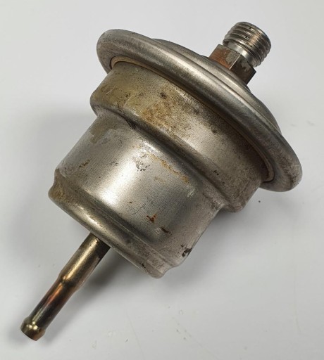 000 476 - Клапан тиску палива mercedes w201 190 2.0 8v b 0004760621