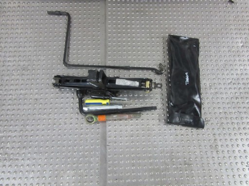 Subaru Tribeca B9 06 домкрат домкрат ключи KPL