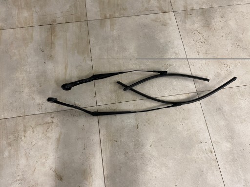 97036203 - BMW i3 рычаги стеклоочистителя правые + левые в сборе