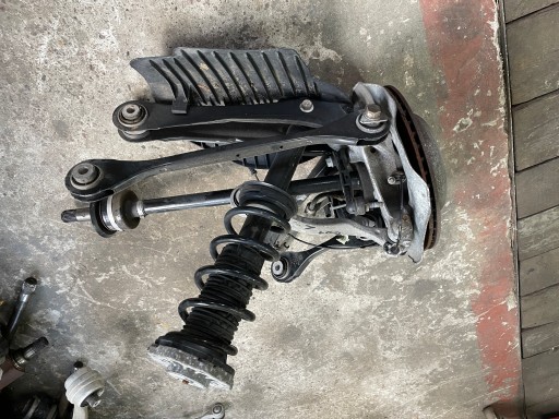 6890945 - Комплект задніх амортизаторів bmw x3 g01 x4 g02. зліва