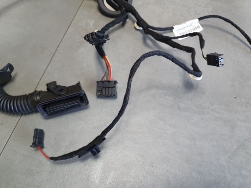 Cupra Leon IV Kombi bundle door left rear part tylnych 5FA971161H