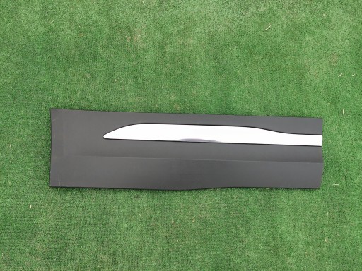 Обшивка дверей права задня mercedes gla w247 a2477375000 a2477375000