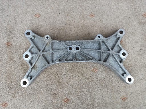 670003953 - Лапа кронштейн коробки передач MASERATI GHIBLI 14R