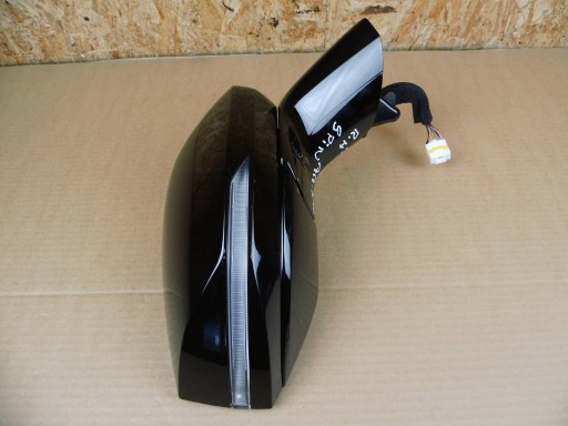 KIA Sportage V 2020-2025 mirror right 9-of cables