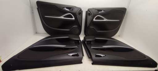 side side komplet Opel Zafira C 1,6 16V CNG