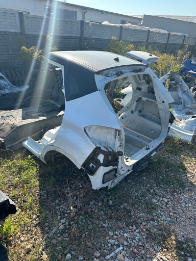 F54V - Renault Captur и задние крылья, ремень безопасности.