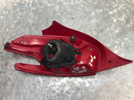 light right rear part PEUGEOT 208 HB 9672628380