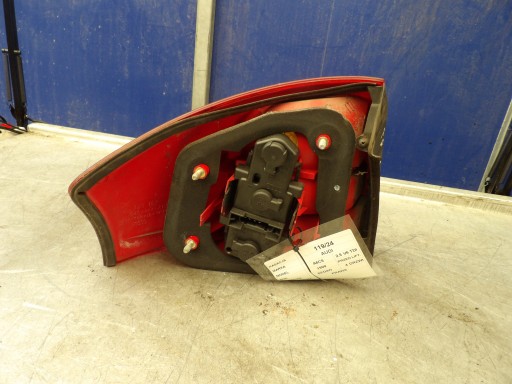 Audi A6 C5 2,5 TDI light rear right sedan 4B5945096 148152