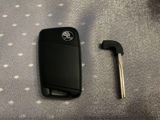 3V0959752G - Skoda Kodiaq Karoq Superb III ключ-брелок