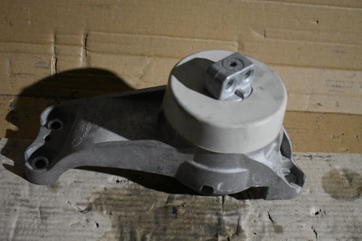IDEALNA engine mount left MERCEDES W206 W214 1