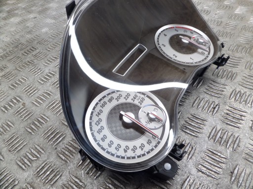 MERCEDES W176 clock dials PAKIET AMG DIESEL A1769009301
