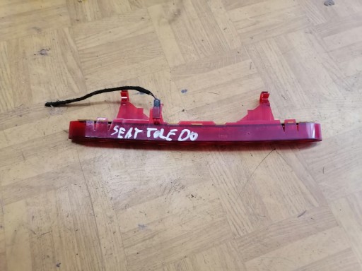 ТРЕТІЙ СТОП-СИГНАЛ SEAT TOLEDO III 5P5945097