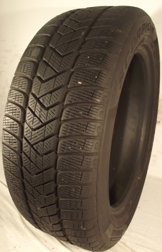 Шини 235 / 55R18 104H XL Pirelli SCORPION WINTER