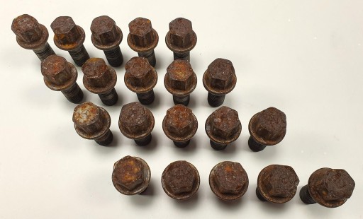 Болты шпильки обода MERCEDES W212 полный комплект 20шт