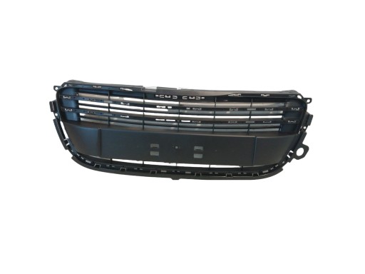 7422Y6 - Peugeot 508 10-14R решітка радіатора