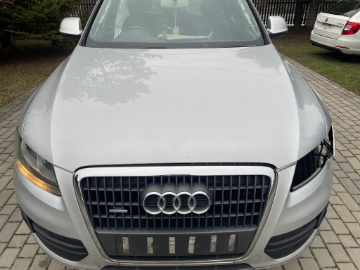 08-12 MOTO99 - Капот audi q5 8r 2008-2012 lx7w