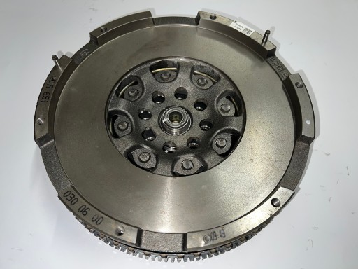 Спринтер 2,2 CDi двомасове колесо a6510300600 новий