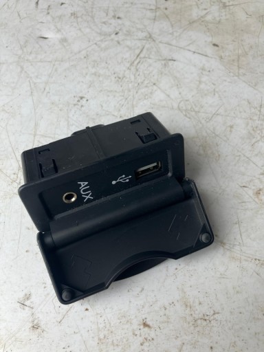 PORT adapter USB AUX RENAULT LATITUDE 280232969R