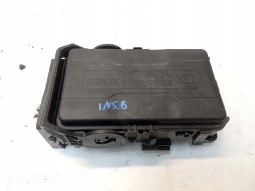 Insignia b блок запобіжників 39116632 dgu 1.5