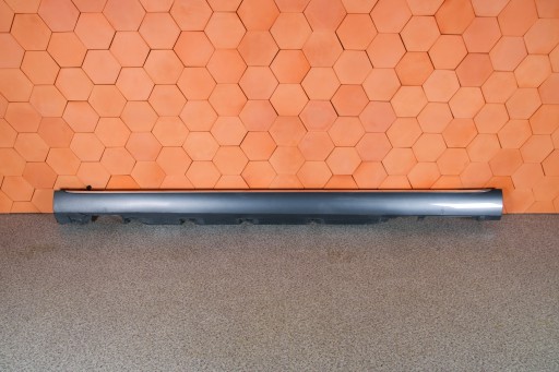 4H0853855E - AUDI A8 D4 4H накладка порога ліва LX7R