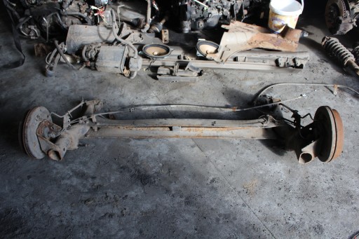 E15 - Балка задньої підвіски королла е15