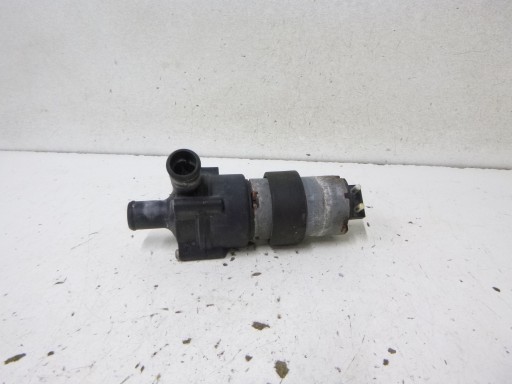 dodatna pumpa cirkulacije vode Mercedes W203 2002r. 2038350064