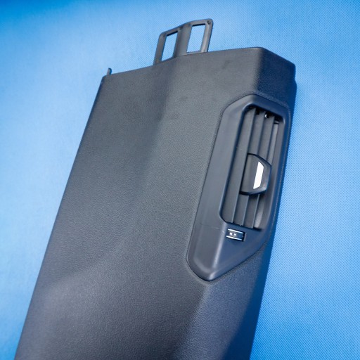side cover slupka B right grid BMW X5 G05 4A2E6B8 7496418 7938676