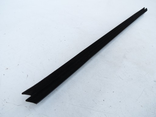 moulding dust gasket door left rear part rear 30762372 VOLVO XC60 and