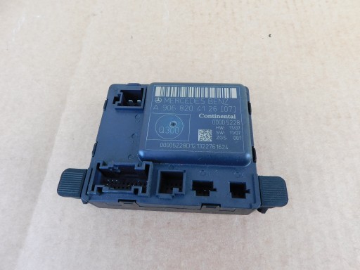 Mercedes Sprinter 906 module control unit door of the window of a lock OEM A9068204126