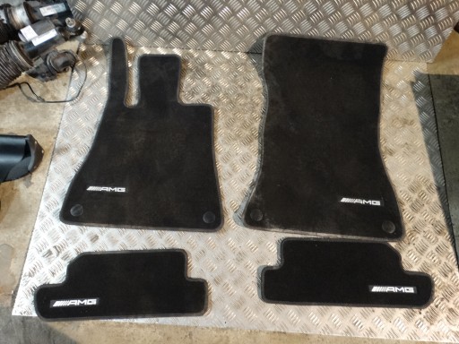 IDEALNE KPL. mats MERCEDES SL W232 1