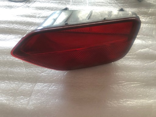 84913AL150 - Задняя противотуманная фара subaru xv 17- outback 14-