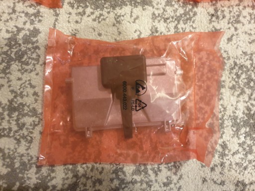 Камера помічник audi vw skoda 3q0980654s нова