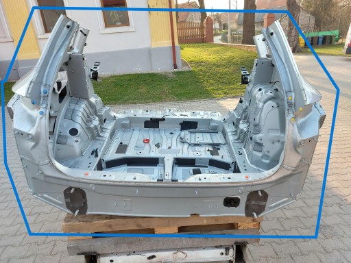 Mercedes W254 GLC 220d rear part rear panel fenders CWIARTKI KOMPLET
