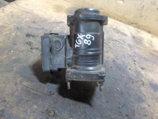 81521066067 - КЛАПАН EBS MAN TGX 26.440