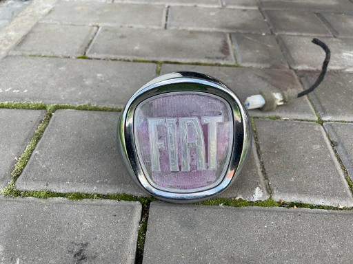 FIAT BRAVO II ЕМБЛЕМА ЗАМОК ЛЮКА