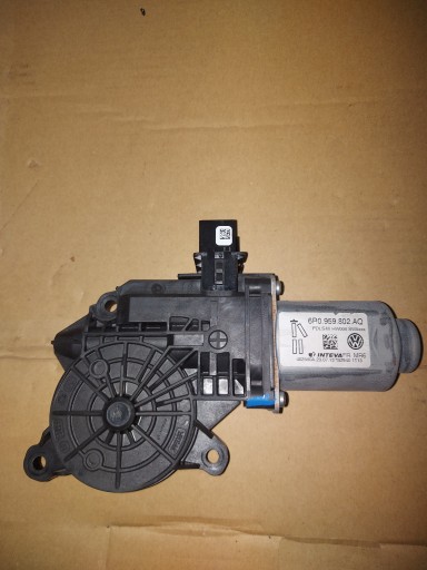 Моторчик правого переднього скла ibiza mk4 6r0959802aq