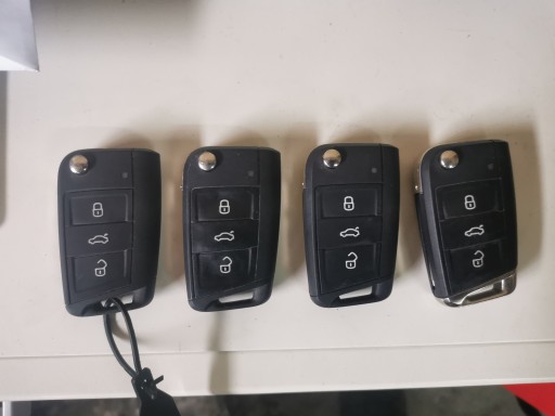 Ключ VW Tiguan Golf Touran Polo T-Roc