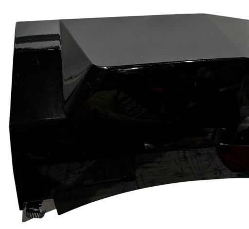 CADILLAC ESCALADE Blende Abdeckung hinten der Stoßstange 84910042