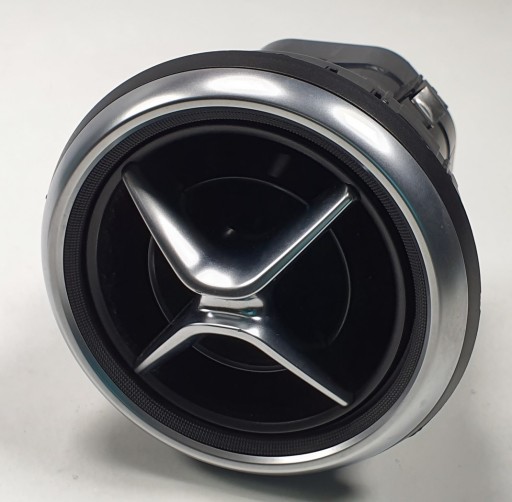 Вентиляційна решітка MERCEDES W176 A1768300754