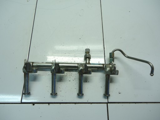 VOLVO S60 V40 V60 2.0T T2 B4204T38 injection ramp 31478555 32203286
