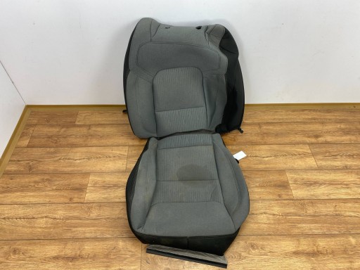 sedačka boční tapacír material spolujezdce pravý Dodge Ram 1500 2019+